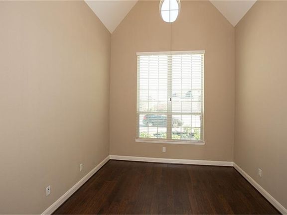 5th image of 18619 Luma Cove Ln