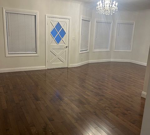2nd image of 416 22nd St #2