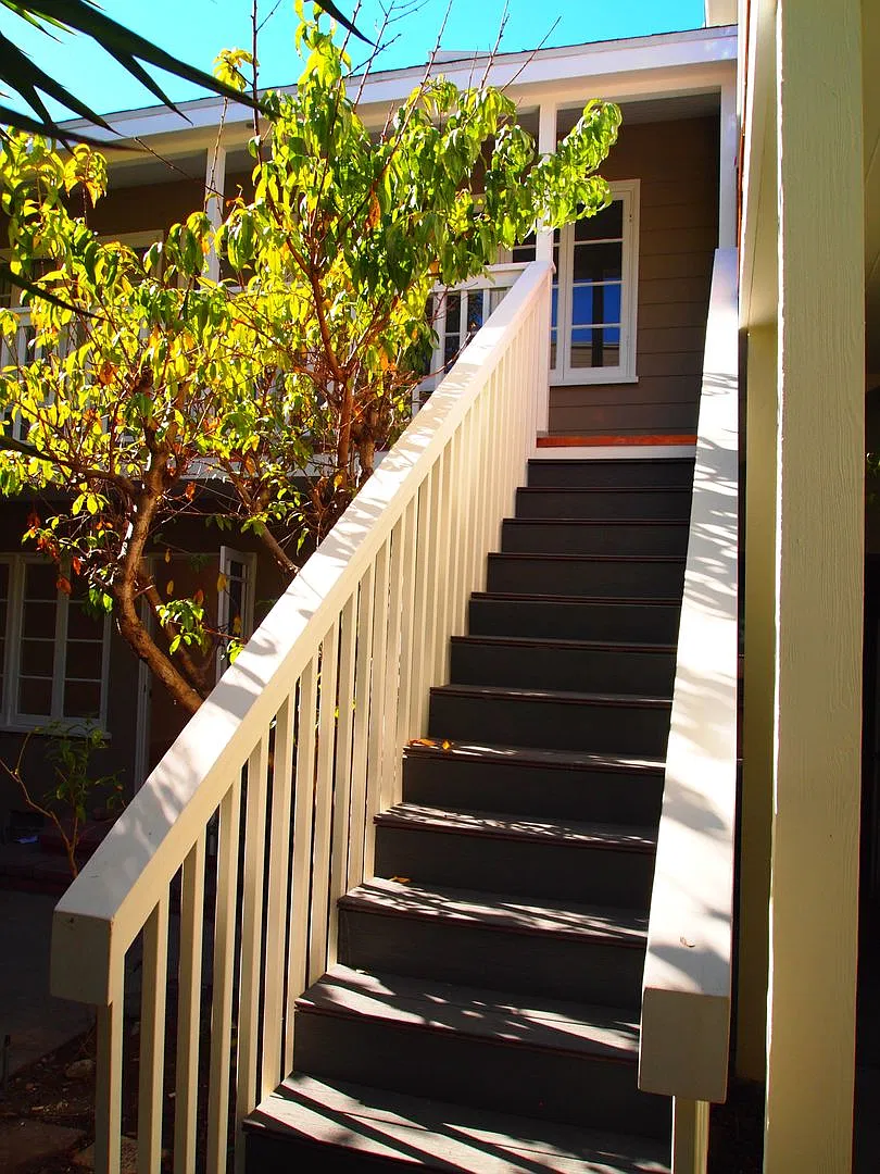 570 Cypress — Photo 2