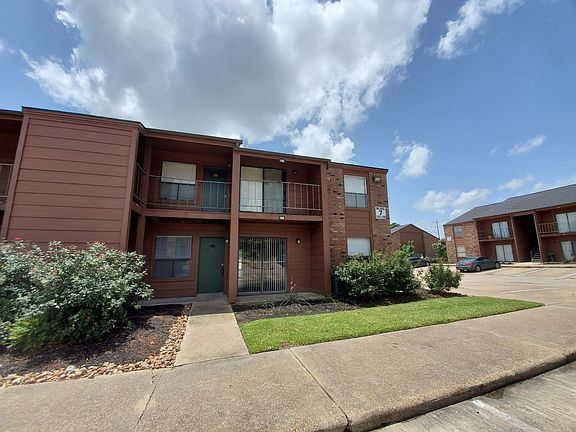 2nd image of 904 University Oaks Blvd APT 105