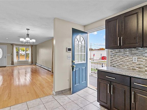 4th image of 67 Verdi St