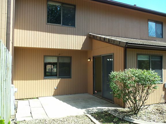4th image of 1209 Lakewood Dr
