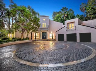 1265 Chateau Rd, Pasadena, CA 91105