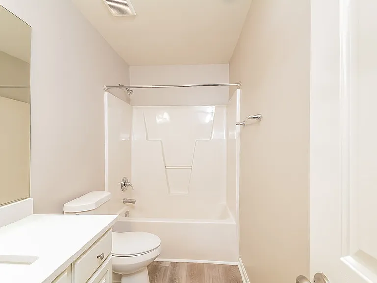 504 Jaffiley Ct — Photo 14
