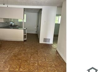 2194 Brickyard Rd, Beaumont, TX 77703