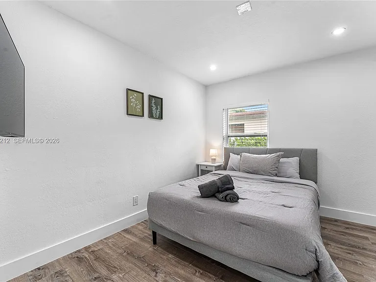 1523 NE 118th Ter #2 — Photo 11