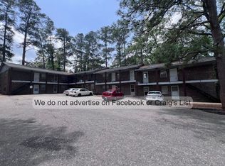 1021 W Rowan St APT J, Fayetteville, NC 28305