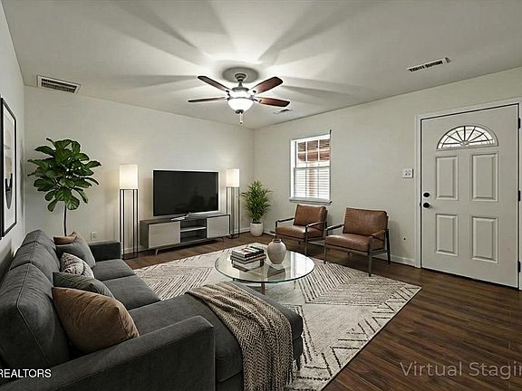 5th image of 3037 Marvin Cir