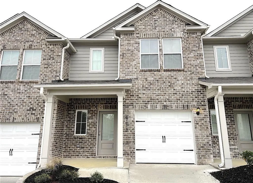 3 bed, 3.0 bath, 1740 sqft, $1,800 — Photo 1