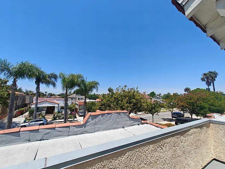 234 Roswell Ave — Photo 31