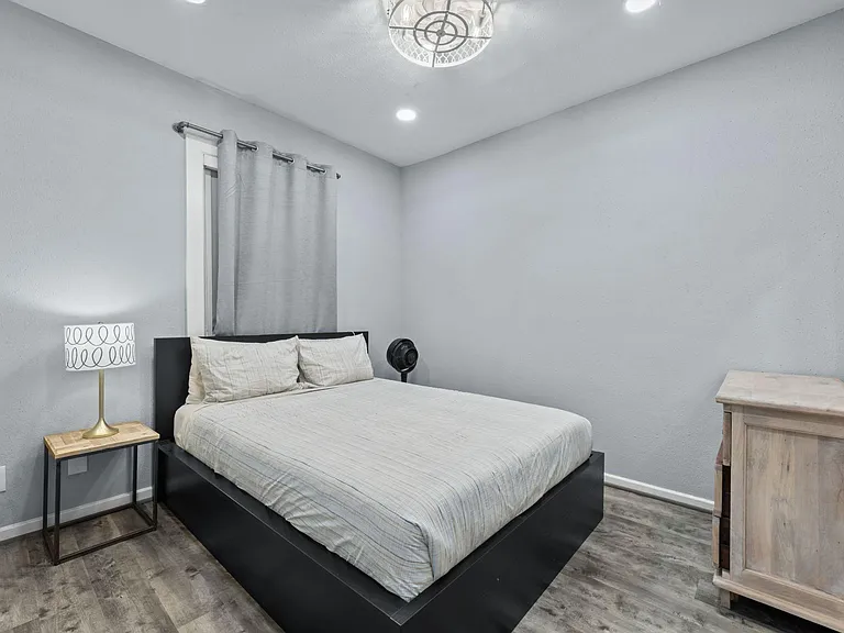 412 Drew St #1 — Photo 6