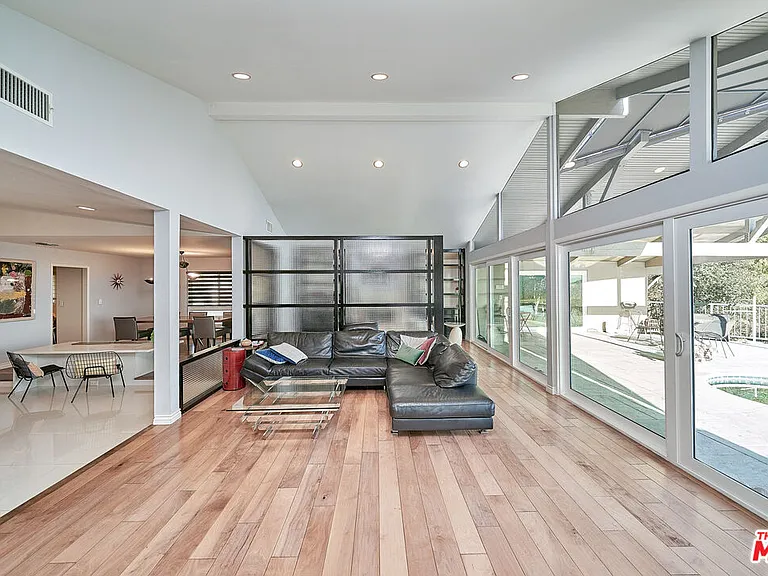 5354 Stardust Rd — Photo 12