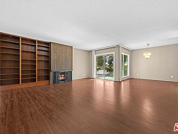 4th image of 5845 Doverwood Dr Unit 113