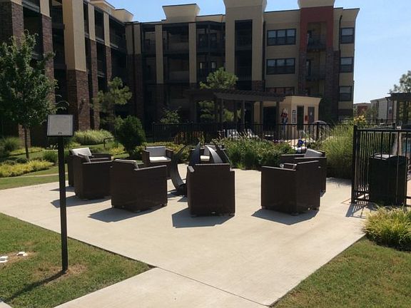 3rd image of 3301 N Elm Ave APT 920