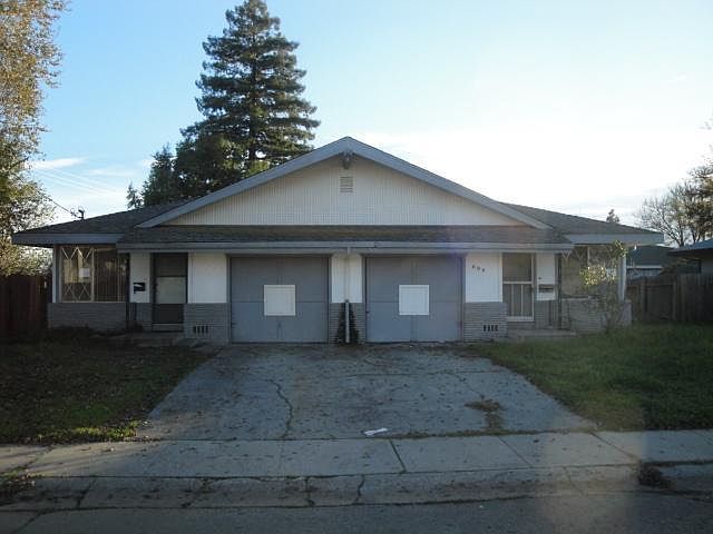 1st image of 596-600 Winship Rd