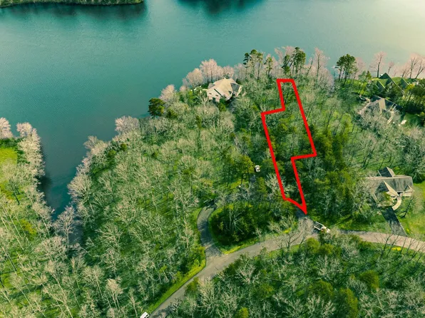 34 Glen Eagles Dr, Gordonsville, VA 22942