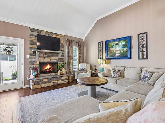 5th image of 413 Tonalist Way