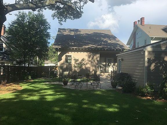 5th image of 807 N Eugene St