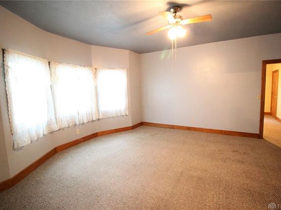 3rd image of 615 Central Ave