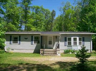 W4984 Chippewa Dr, Shawano, WI 54166