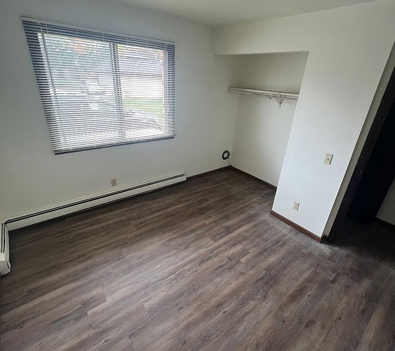 1110 Grand Ave APT 1, Prairie Du Sac, WI 53578 Zillow