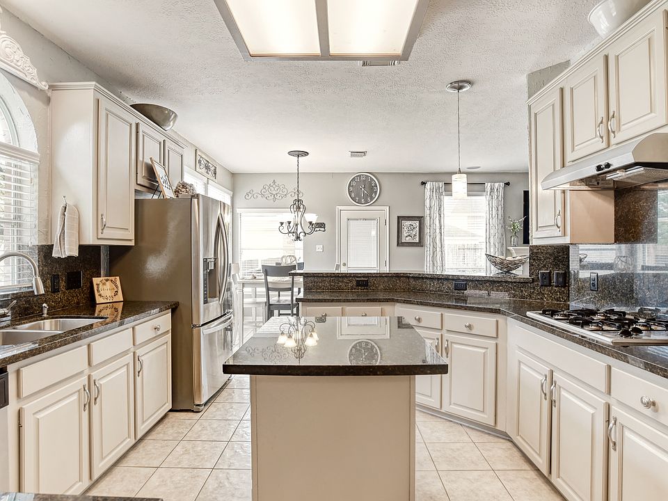 1st image of 4602 Misty Hollow Dr