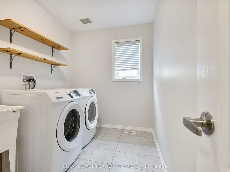 25 Munro Cir — Photo 30