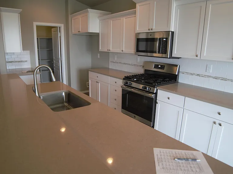 282 Wishkah Dr — Photo 4