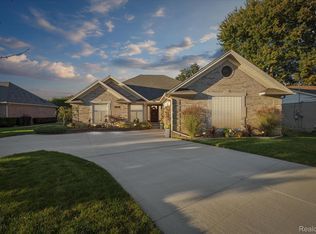 31657 N River Rd, Harrison Township, MI 48045