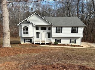 4201 Sturbridge Dr, Douglasville, GA 30135