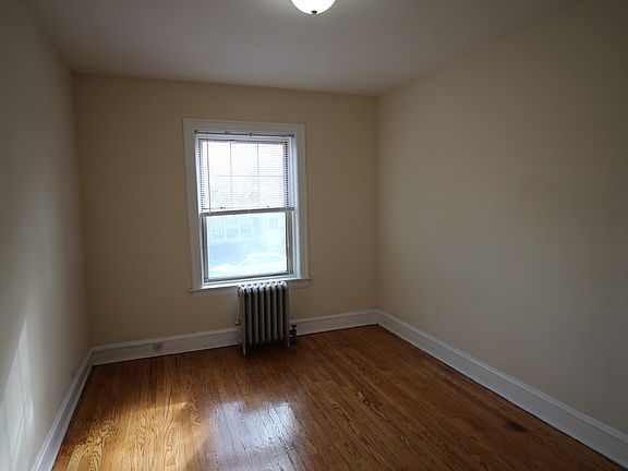 3rd image of 2320 W Granville Ave APT 2