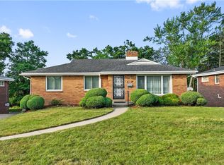 4726 Doverdell Dr, Pittsburgh, PA 15236