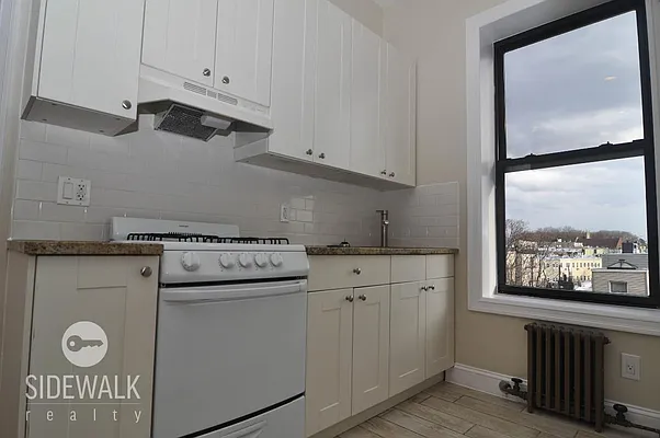 Rented by Sidewalk Realty LLC | media 1