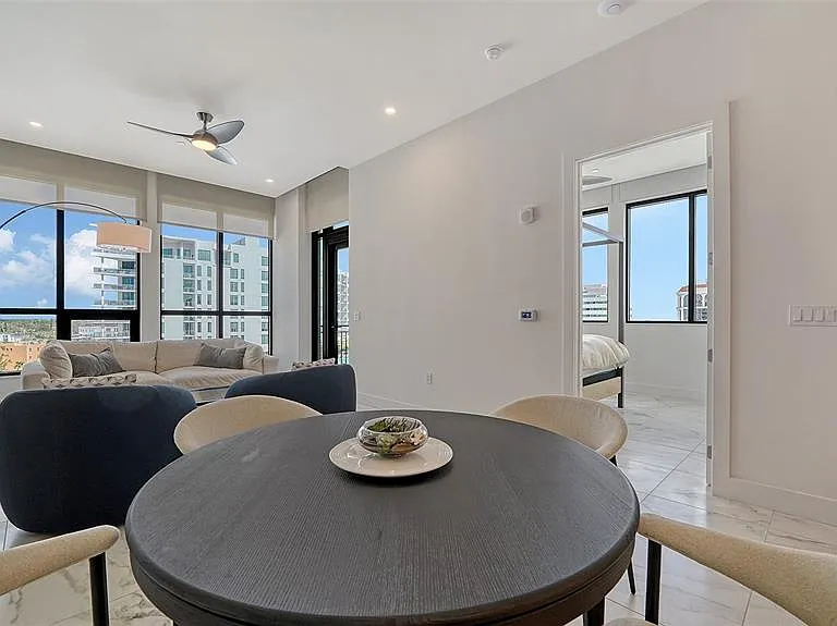 33 S Palm Ave #804 — Photo 13