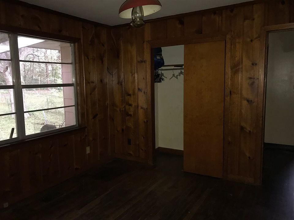 2nd image of 1547 Gibraltar Dr