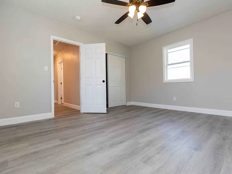 1818 Dallas Ave — Photo 20