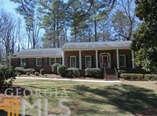 1472 Carnaby Ct, Dunwoody, GA 30338