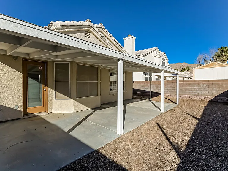 6125 Wild Berry Dr — Photo 16