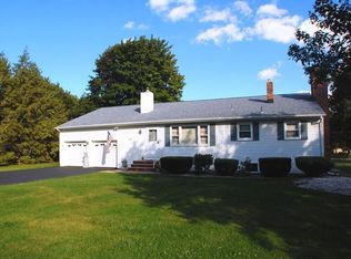 46 Heather Hills Dr, Oak Ridge, NJ 07438