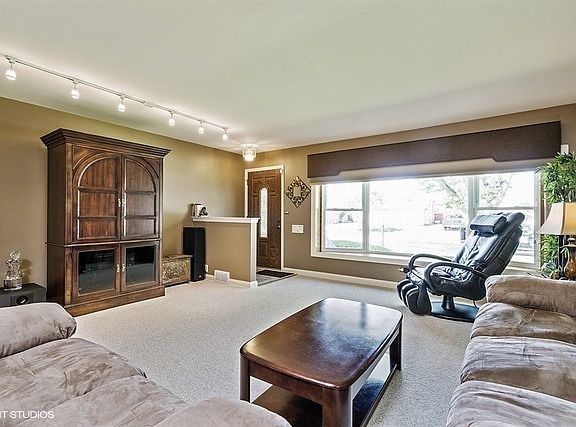 2nd image of 8923 Ozark Ave
