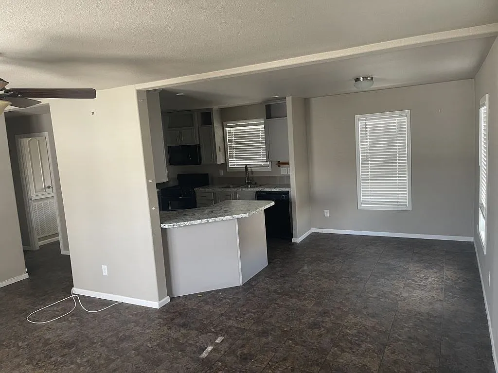3 bed, 2.0 bath, 1152 sqft, $1,299 — Photo 4