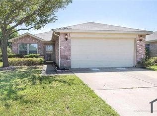 2002 Cone Flower Dr, Forney, TX 75126
