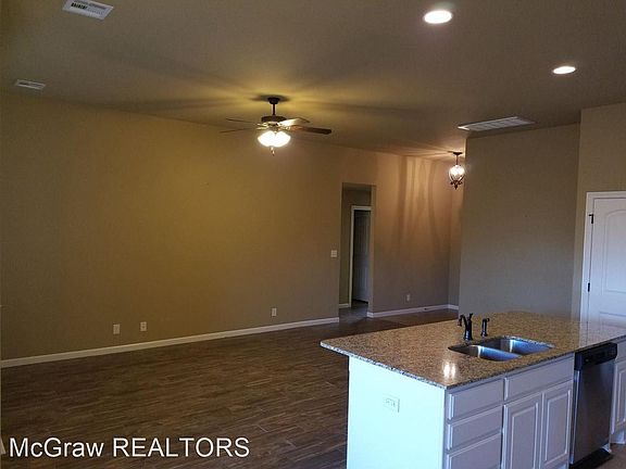 3rd image of 2414 W Lttle Rock Ct S