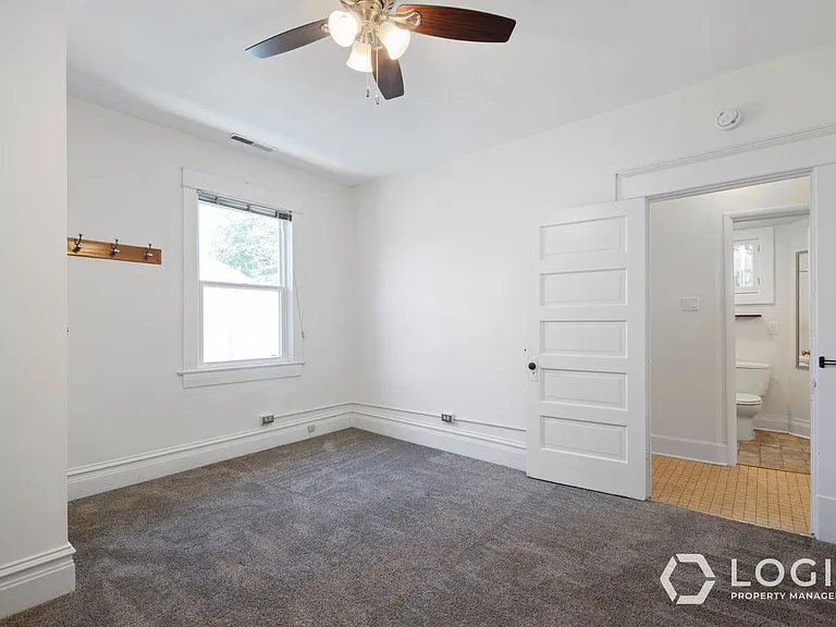 423 S Douglas St #UPSTAIRS — Photo 5