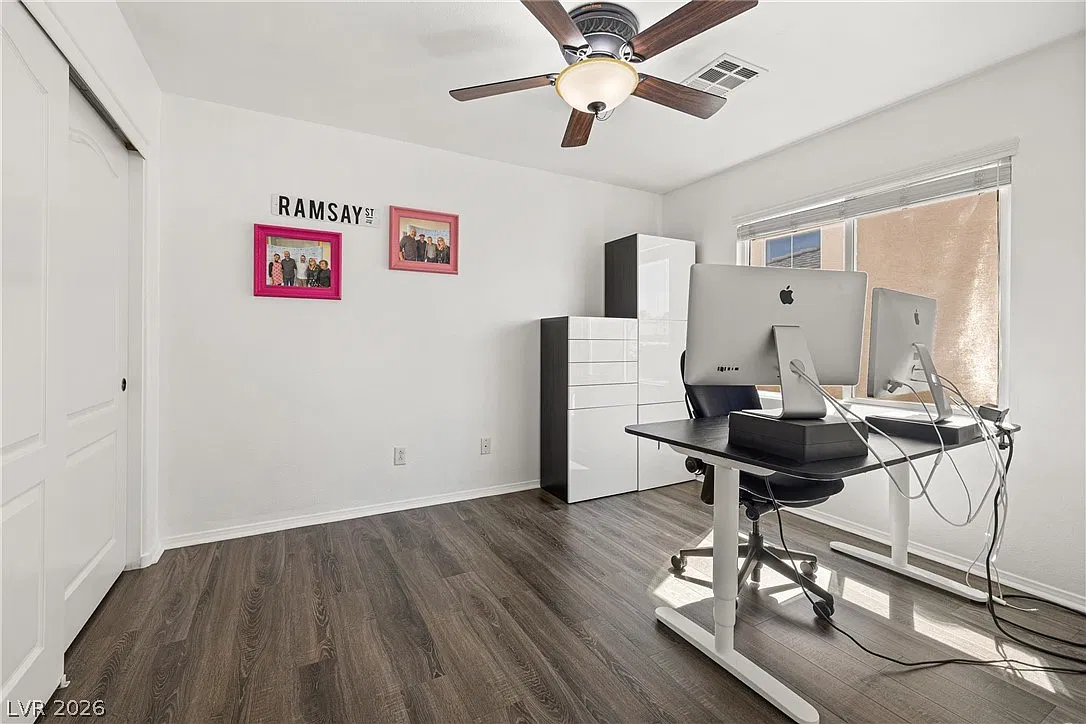 4 bed, 3.0 bath, 2948 sqft, $3,400 — Photo 3