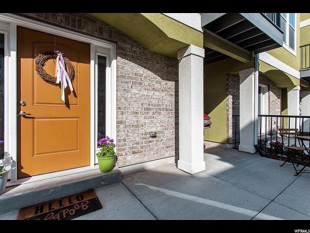 1st image of 1792 W Dalmeny Way