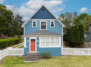 2239 Oakland Dr, Kalamazoo, MI 49008