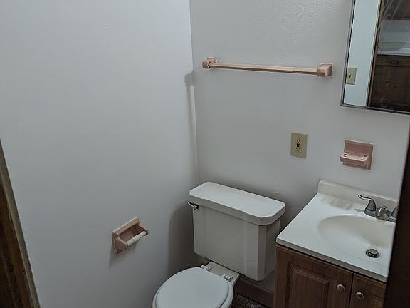 5th image of 2820 W Kilbourn Ave #309