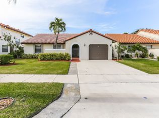 36 Columbia Ct, Deerfield Beach, FL 33442