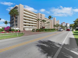 10475 Gulf Shore Dr APT 161, Naples, FL 34108